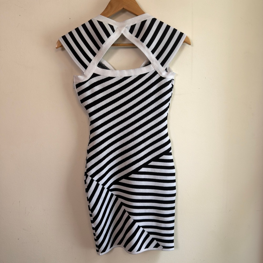 GUESS Bandage Dress Striped Bodycon Cutout Back Black‎ White Small Excellent - Picture 2 of 8